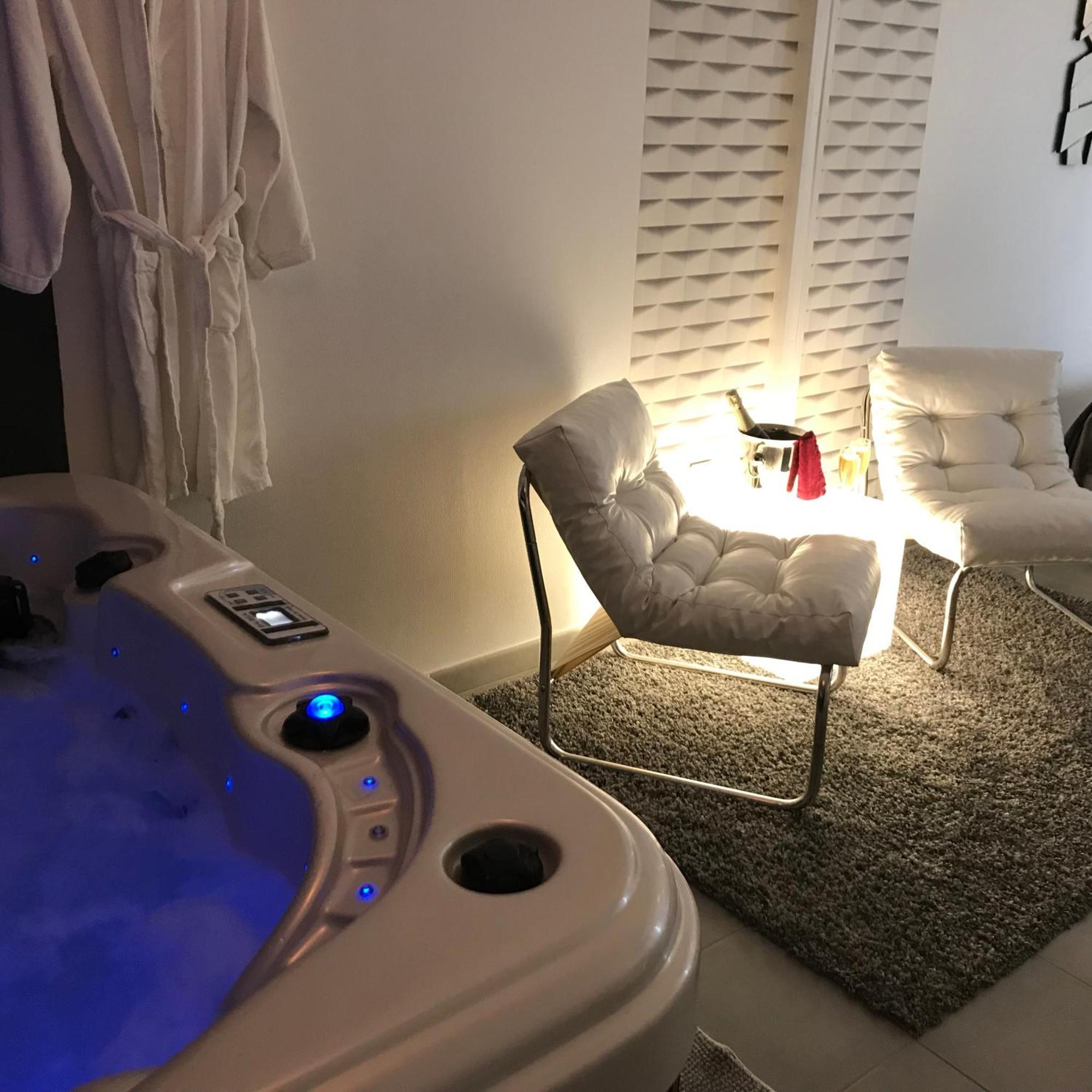 Le Relais de la Hardiesse Courtils Chambre photo